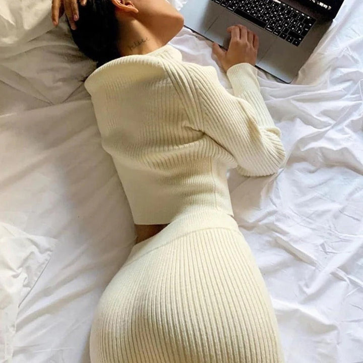 Angela - Slim-Fit Top Skirt Two-Piece Set